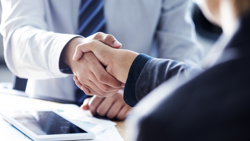 Konzept1 Handschlag